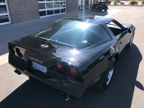 Used 1988 Chevrolet Corvette Coupe image 4