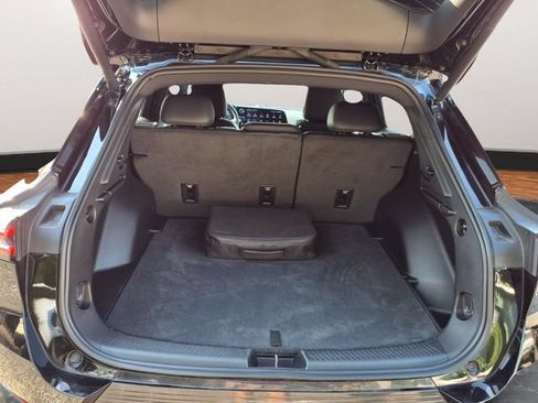 Certified 2024 Chevrolet Equinox EV LT FWD image 21