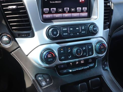Used 2016 GMC Yukon XL SLT w/ Open Road Package AWD/4WD image 24