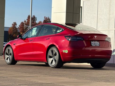 Used 2023 Tesla Model 3 Standard Range image 6