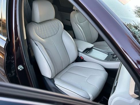Used 2024 Hyundai Palisade Limited image 16