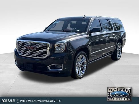 Used 2017 GMC Yukon XL Denali image 1
