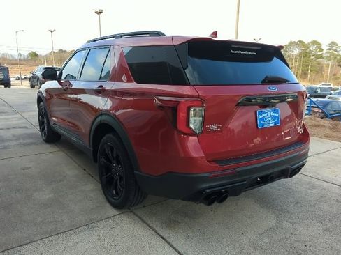 Used 2020 Ford Explorer ST w/ ST Street Pack image 5