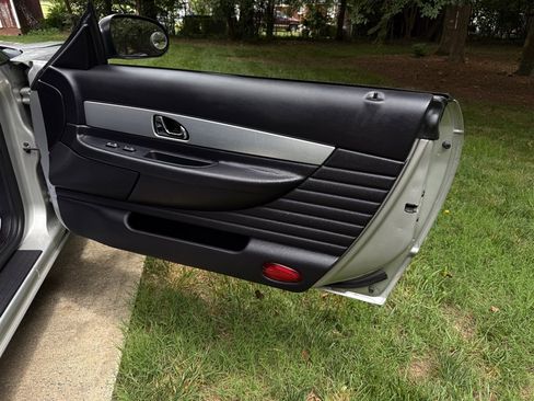 Used 2005 Ford Thunderbird RWD image 70