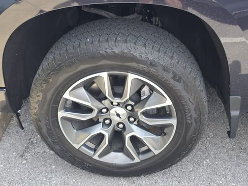 Used 2024 Chevrolet Silverado 1500 RST w/ Convenience Package II image 9