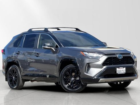 Used 2022 Toyota RAV4 XSE image 1