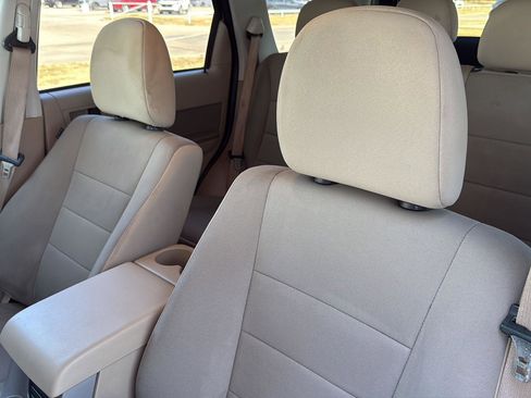 Used 2012 Ford Escape XLT image 19