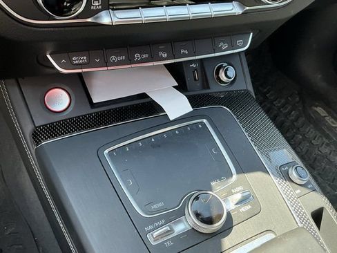 Used 2019 Audi SQ5 Prestige AWD/4WD image 24