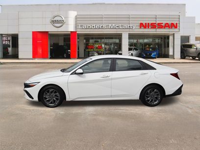 Used 2024 Hyundai Elantra SEL