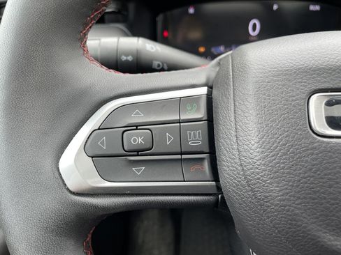 Certified 2024 Jeep Compass Trailhawk w/ Trailhawk Elite Group AWD/4WD image 19