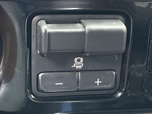 Used 2024 Chevrolet Silverado 2500 High Country AWD/4WD image 21