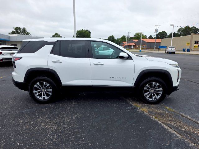 Used 2026 Chevrolet Equinox LT FWD image 14