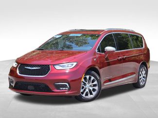 Used 2021 Chrysler Pacifica Pinnacle FWD 360° Tour