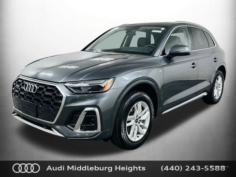 Certified 2023 Audi Q5 2.0T Premium w/ Convenience Package AWD/4WD image 4