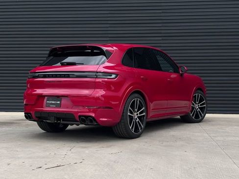 New 2026 Porsche Cayenne GTS AWD/4WD image 7