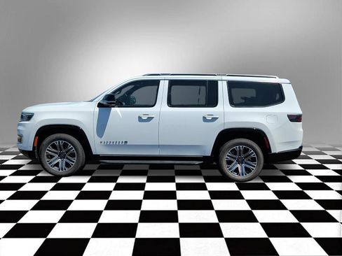 Used 2024 Jeep Wagoneer Series II AWD/4WD image 11