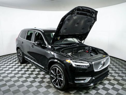 Used 2023 Volvo XC90 B6 Plus w/ Protection Package Premier AWD/4WD image 35