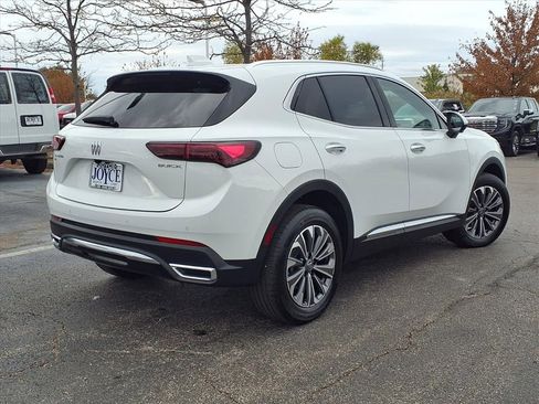Certified 2025 Buick Envision Preferred image 32
