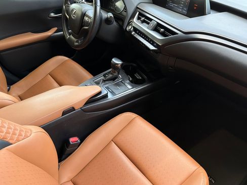 Used 2021 Lexus UX 200 w/ Accessory Package (Z1) FWD image 19