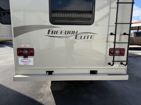 Used 2016 Ford E-450 and Econoline 450 Super Duty w/ Motorhome Prep Package image 34