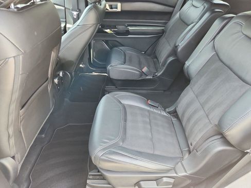 Used 2022 Ford Explorer ST w/ ST Street Pack AWD/4WD image 11