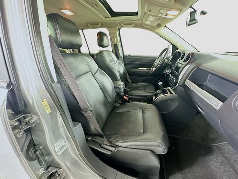 Used 2015 Jeep Compass Limited w/ Sun/Sound Group AWD/4WD image 25