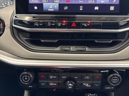 New 2026 Jeep Compass Limited image 36