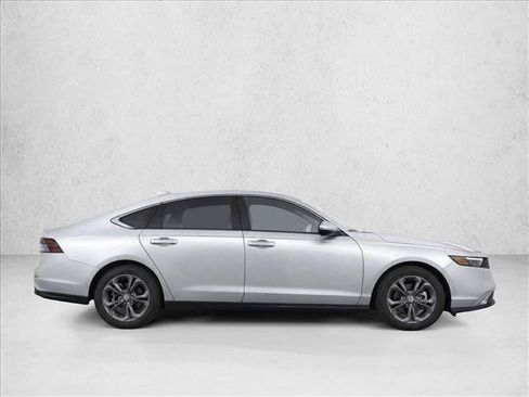 Used 2024 Honda Accord EX image 8