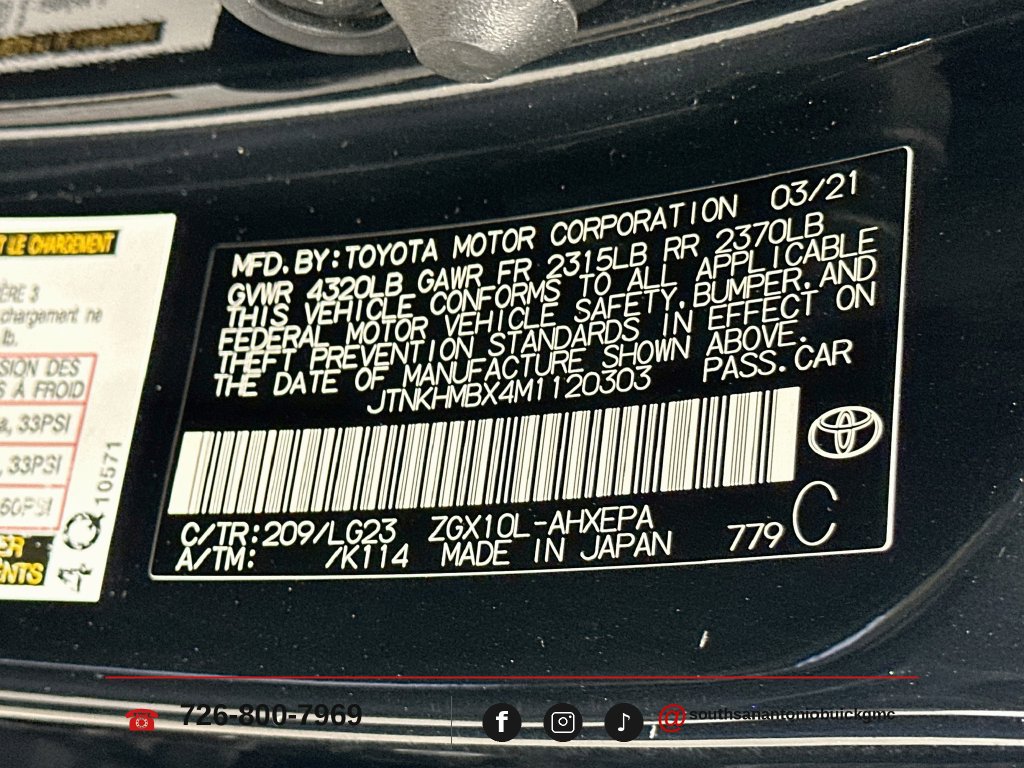 Used 2021 Toyota C-HR Limited FWD image 32