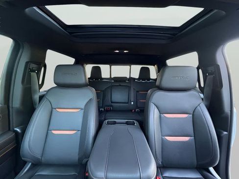 Used 2024 GMC Sierra 1500 AT4 w/ Technology Package AWD/4WD image 25