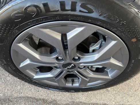 Certified 2024 Kia Seltos S AWD/4WD image 41
