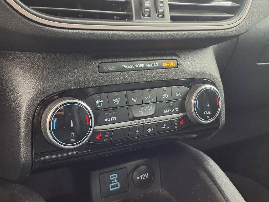 Certified 2022 Ford Escape SEL AWD/4WD image 17