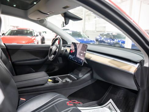 Used 2021 Tesla Model Y 2WD image 15
