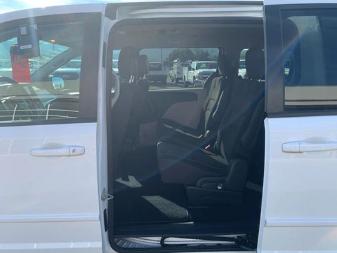 Used 2017 Dodge Grand Caravan SE w/ Power Window Group image 23