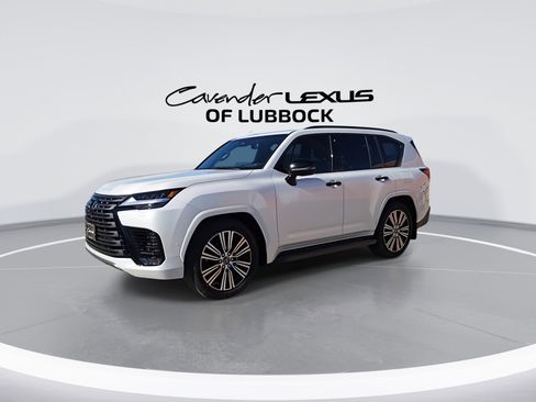 New 2026 Lexus LX 700h Luxury image 4