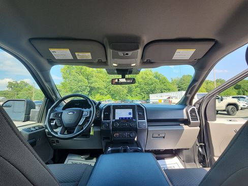 Used 2019 Ford F150 XLT w/ Equipment Group 302A Luxury AWD/4WD image 24