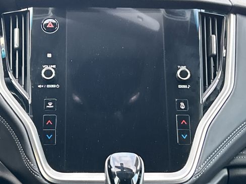 Used 2022 Subaru Outback Limited AWD/4WD image 17