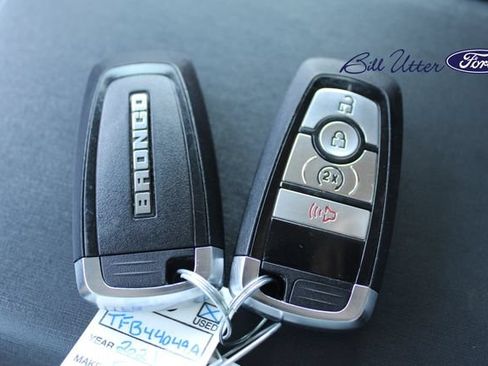 Used 2021 Ford Bronco Big Bend w/ Sasquatch Package AWD/4WD image 22