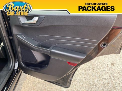 Used 2022 Ford Escape SEL FWD image 9