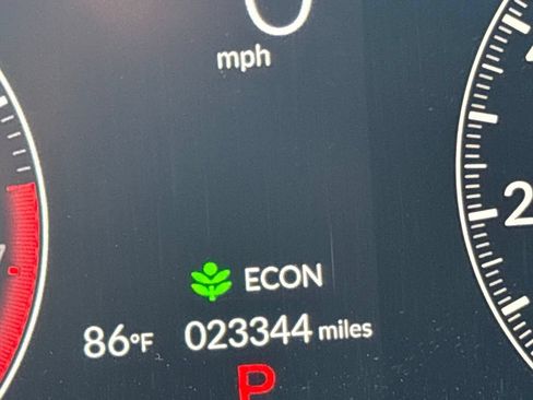 Used 2025 Honda Pilot TrailSport image 20