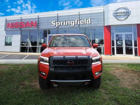 New 2025 Nissan Frontier PRO-4X w/ Pro Premium Package image 2