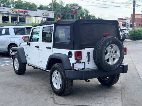 Used 2017 Jeep Wrangler Unlimited Sport w/ Quick Order Package 24S AWD/4WD image 4