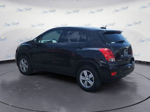Used 2022 Chevrolet Trax LS w/ Tint and Cruise Package AWD/4WD image 3