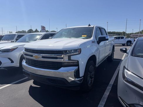 Used 2020 Chevrolet Silverado 1500 LT w/ All-Star Edition AWD/4WD image 3