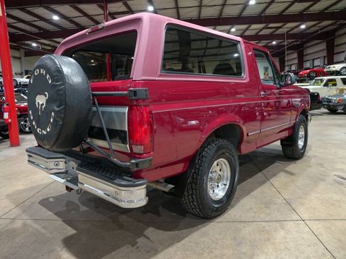 Used 1995 Ford Bronco XLT AWD/4WD image 8