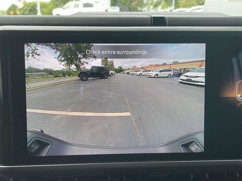 New 2025 Jeep Gladiator Sport image 16