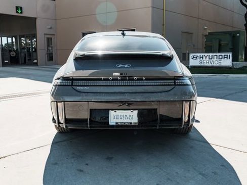 New 2025 Hyundai Ioniq 6 SE RWD image 5