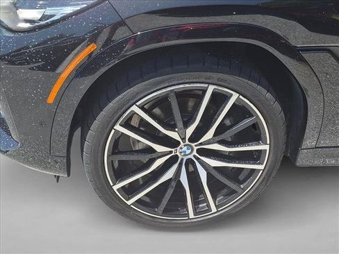 Used 2022 BMW X6 xDrive40i w/ M Sport Package AWD/4WD image 21
