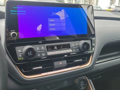 New 2026 Toyota Grand Highlander AWD Hybrid image 15