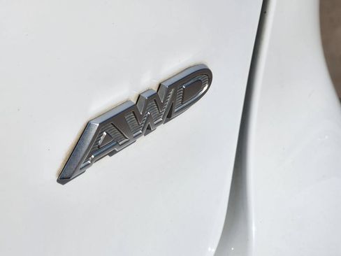 Used 2021 Chrysler Pacifica Pinnacle AWD/4WD image 17